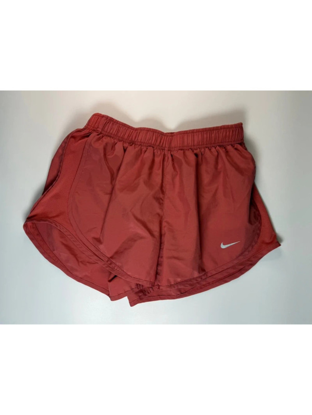 NIKE Dri-Fit Medium Coral